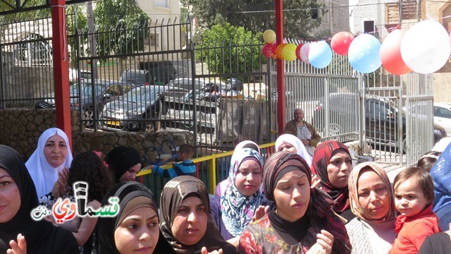 كفرقاسم – فيديو: بساتين الامل, السلام , والمحبة تحتفل بعيد الام على انغام عمو انس وجوقته ..